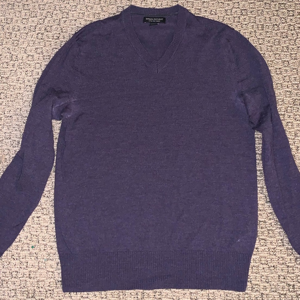 Banana Republic V-neck sweater - purple
